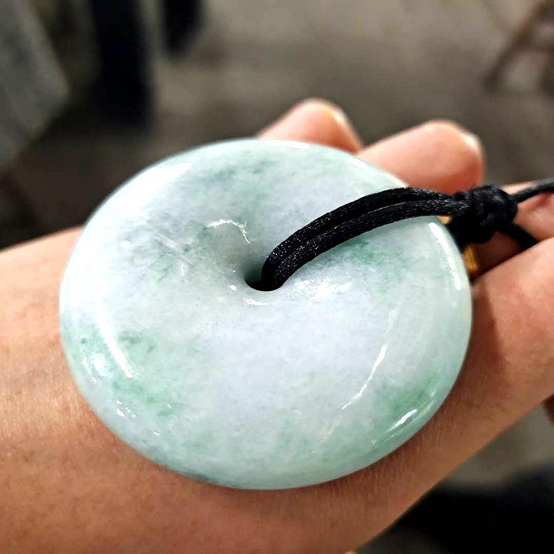 翡翠圆珠路路通手玩手把件厂家