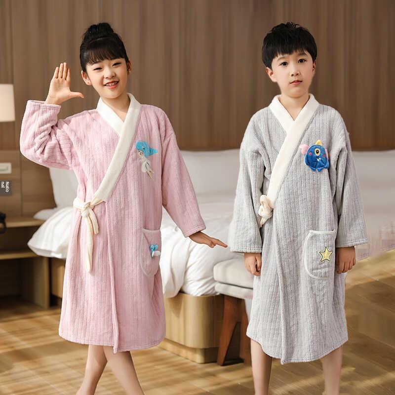 浴巾儿童游泳吸水速干2025新款男孩女童中大童斗篷浴袍可穿式裹巾