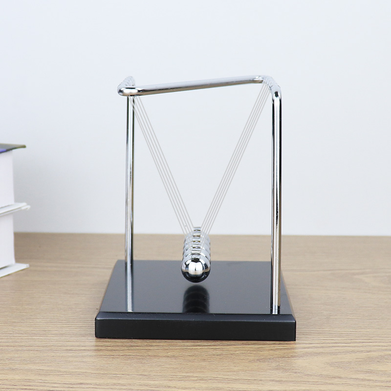 牛顿摆摆球非永动机办公室办公桌小摆件创意客厅装饰撞球饰品沙漏