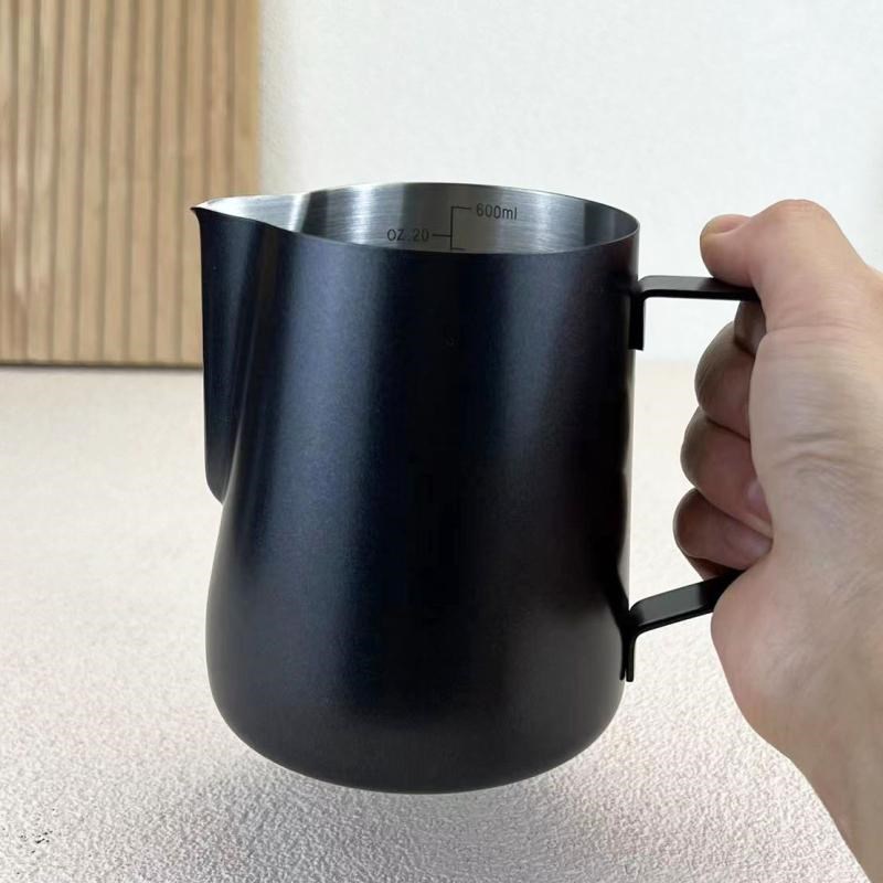 加厚30不锈钢拉花杯意式咖啡器具打奶泡壶尖嘴拉花缸00ml带刻度