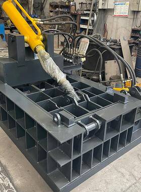 PBP卧式型小金机属压块铁销废打铁铝销易拉罐油桶包压块机