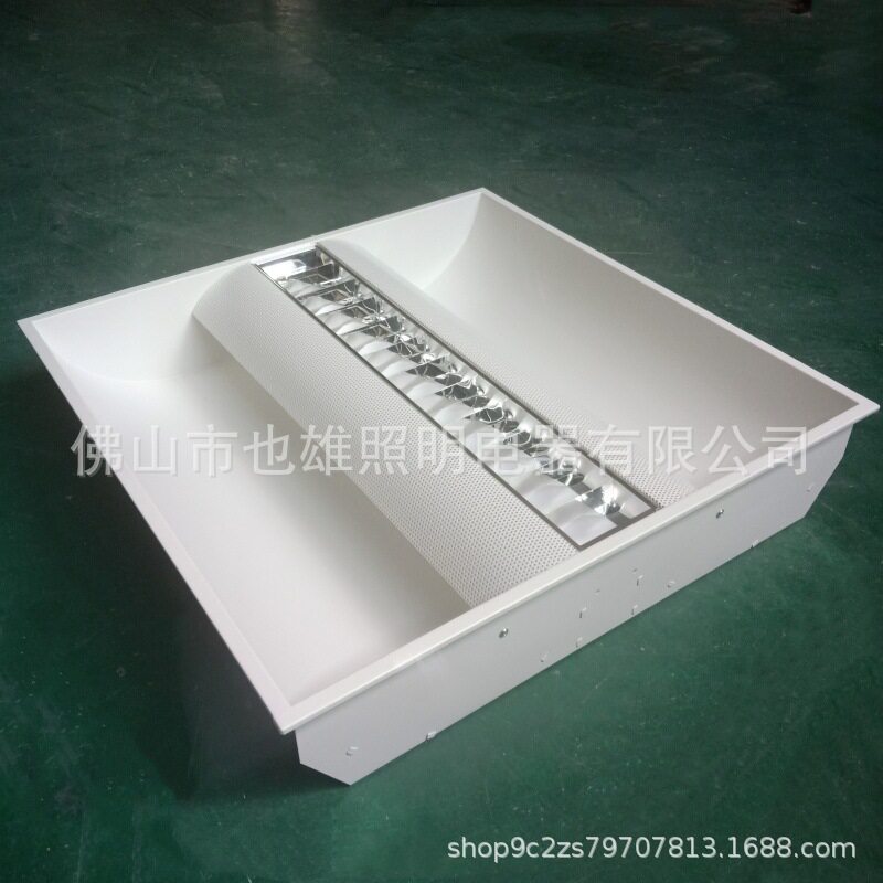 600*600嵌入式LED漫反射灯盘