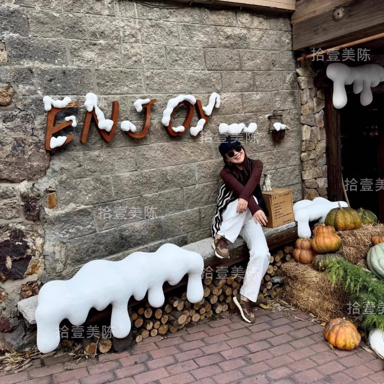 季外山装饰道具圣诞节白色雪冬挂冰挂雪坠店面门头房SNB冰屋檐墙