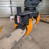 厂家出售吊电线杆夹木头夹具装 车铁夹子 卸水泥电杆夹全自动抱箍装