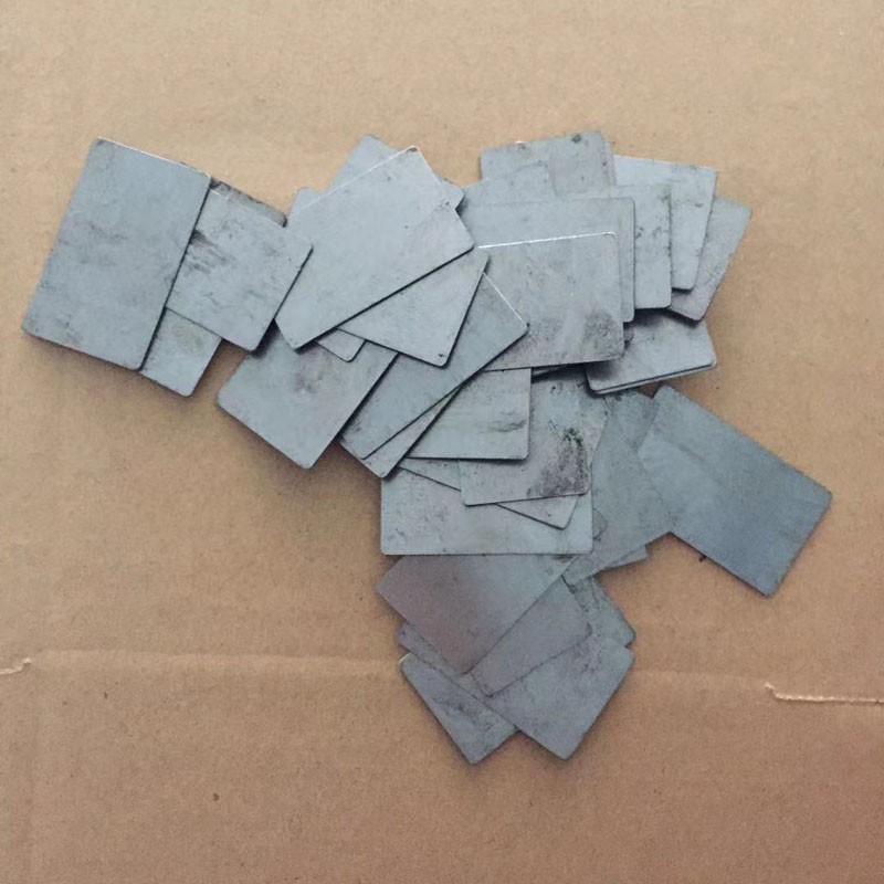 正方形铁片无孔薄款长方形铁垫板夹片薄板无镀锌冲压封口片堵板