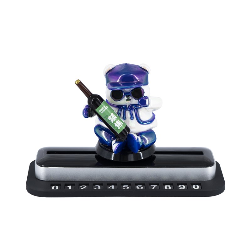 20新款香水熊车载滑板熊滑动摆件汽车停车号码牌卡通内饰装饰品