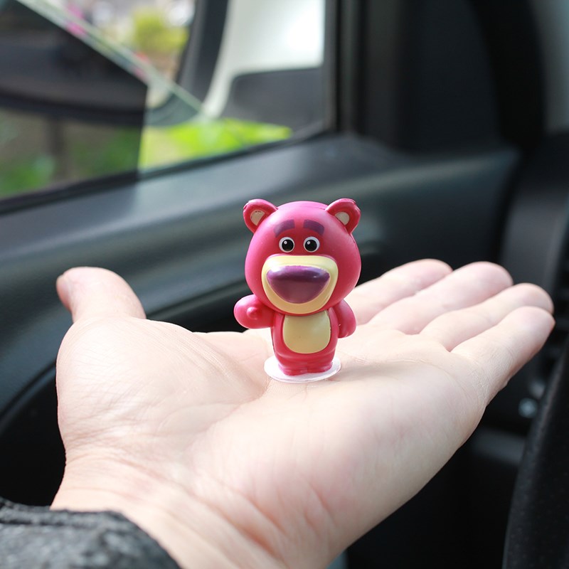 迷你巴斯光年小公仔摆件玩具总动员胡迪汽车摆件车内装饰品草莓熊