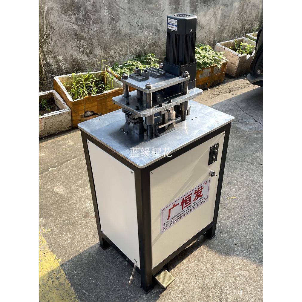 .制1$*&$*&lo2极简玻璃门铰链孔角码空沉头定螺丝气0动打8孔机模图片