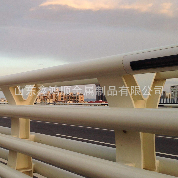 桥梁防撞铸铁铸钢立柱护栏支架