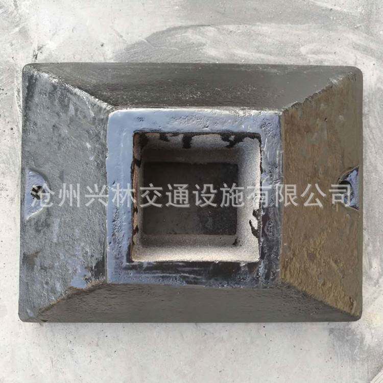 厂家现货 10/80㎏  铸铁护栏底座  马路墩  公路墩  我IE栏里柱墩