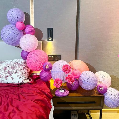 主卧酒店婚房床头仿真花绢花灯笼仿真花布置装饰新房主卧2024新款