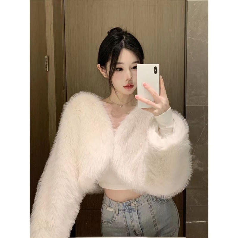 时尚皮草外套新款2024秋冬仿狐狸毛短款洋气宽松休闲年轻毛毛上衣
