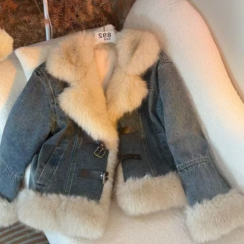 (892)拼接皮毛新款毛领牛仔外套冬季短外套加厚时尚棉服保暖
