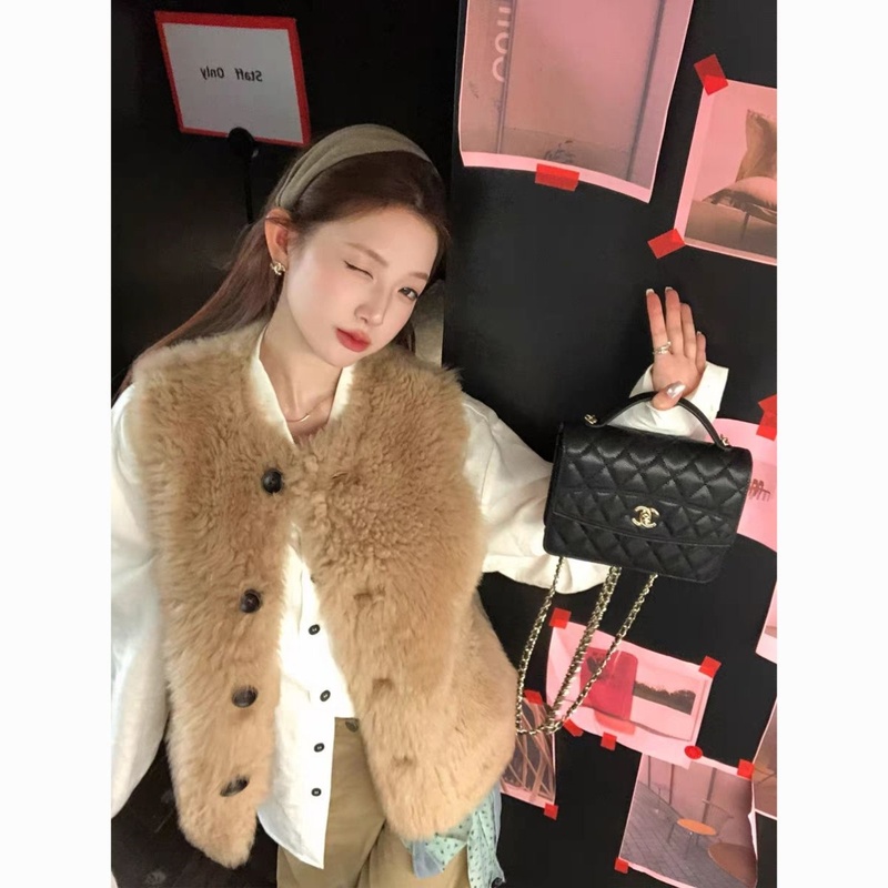 皮毛一体新款环保羊卷毛皮草马甲外套女年轻托斯卡纳复古毛毛上衣