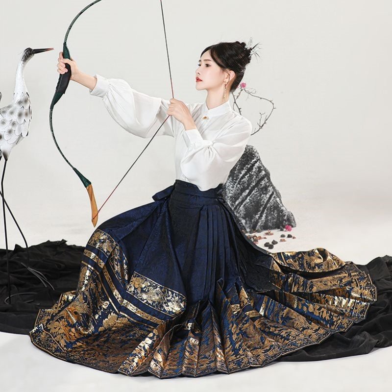 马面裙女成人小个子原创2024新款织金螺钿妆花新中式国风汉服套装