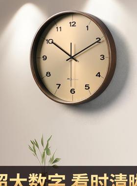 轻YGZ奢约实木用客厅家挂挂钟2025钟表挂墙简时钟大气表新款