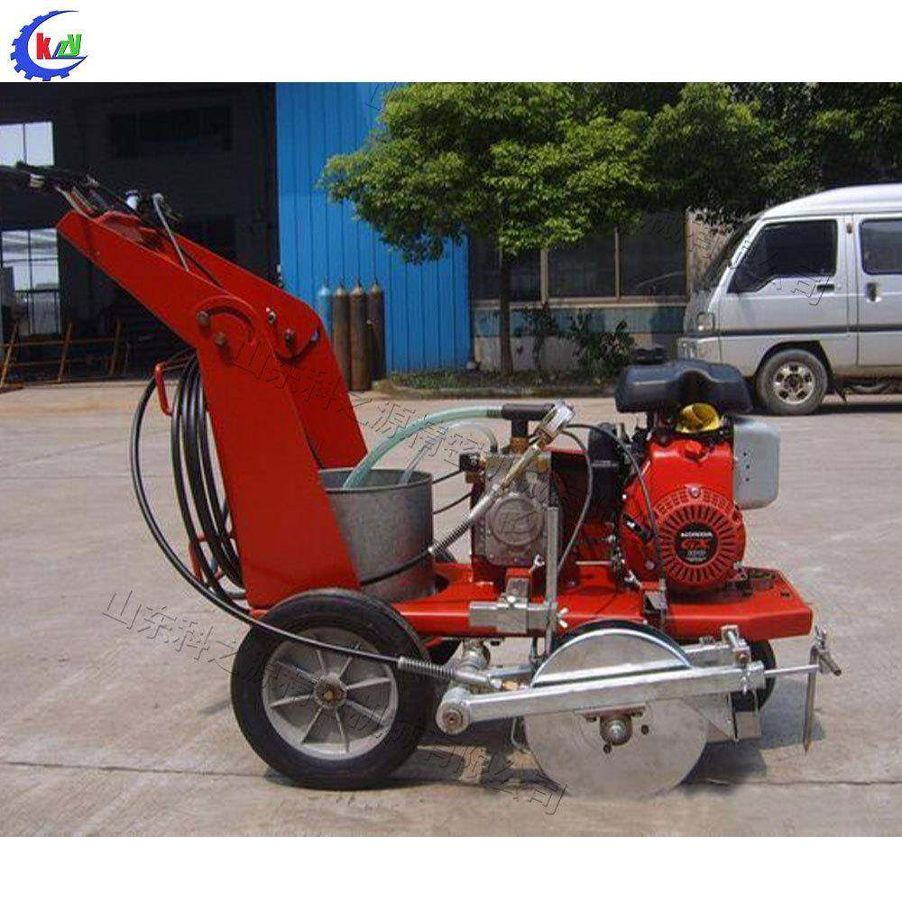 Runway marking machine 塑胶跑道划线机 汽油运动场地划线车