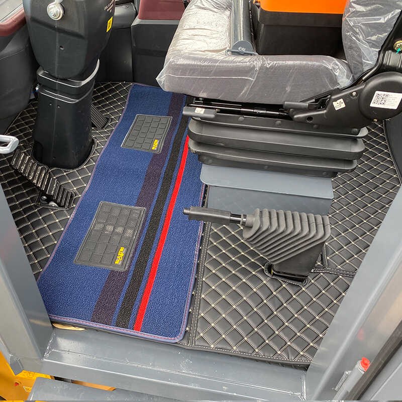 新款柳工855N 820H 85H 80H 8H 82HE装载机铲车全包脚踏垫