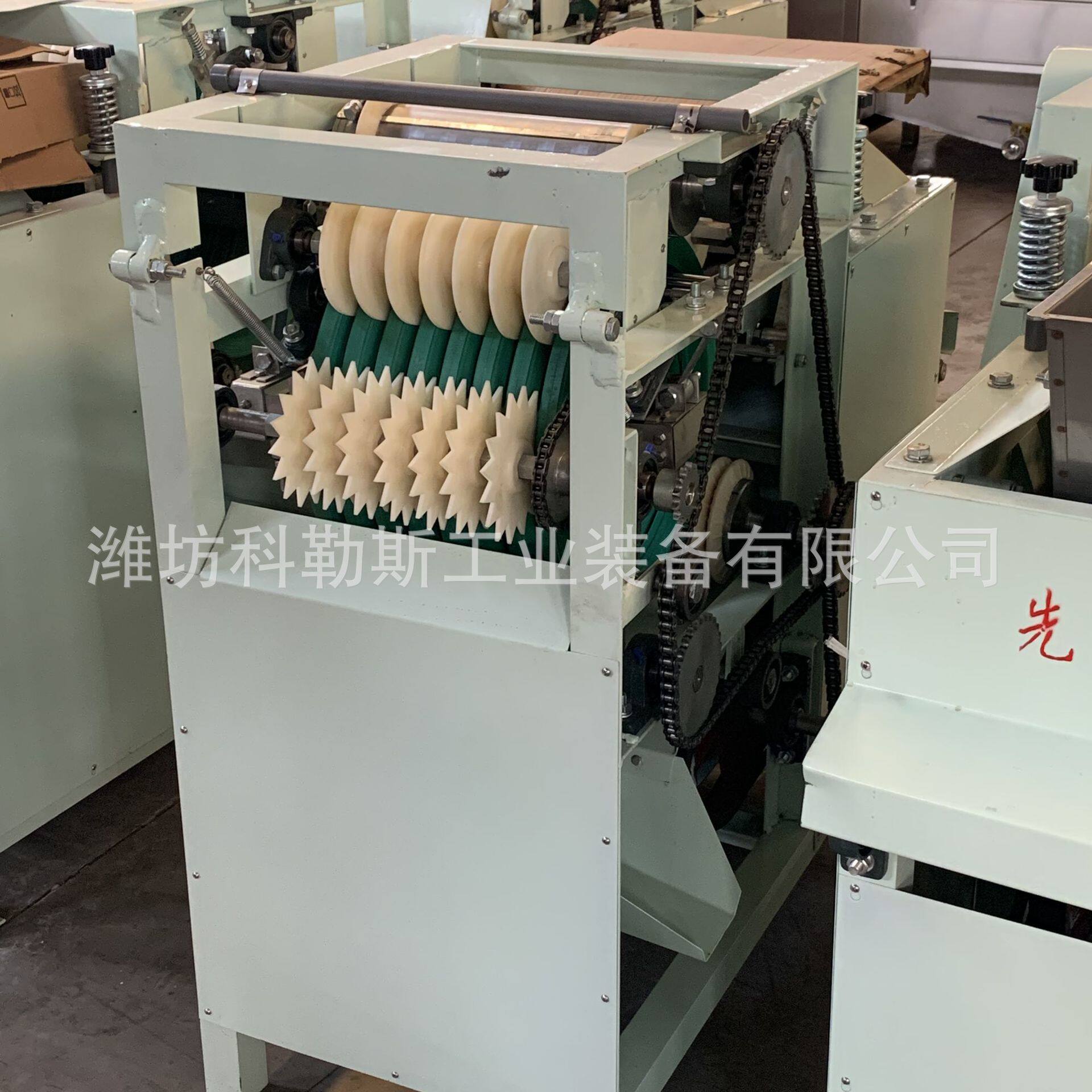 厂家直发不伤肉质不破损大豆湿法脱皮机杏仁桃仁脱皮设备蚕豆脱皮