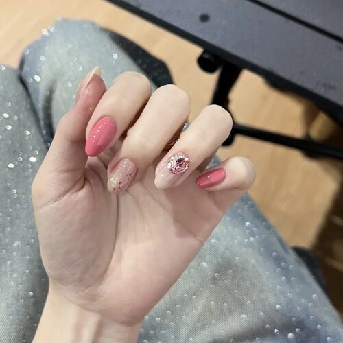 江坂丽奈手工定制短款粉色闪钻猫眼美甲贴片纯欲温柔显白穿戴甲