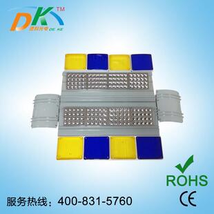 太阳能爆闪灯外壳配件铝材全套交通信号灯配件厂家