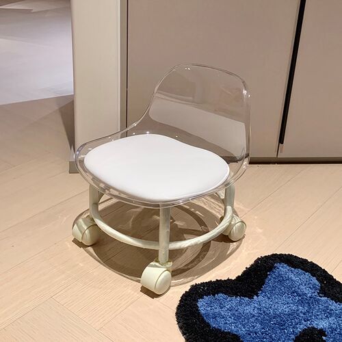 简约家用高颜值小凳子换鞋矮凳万向轮加厚客厅儿童靠背亚克力板凳