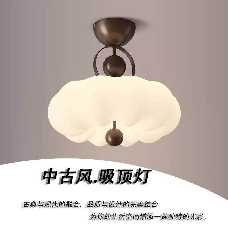 2025年卧室餐厅灯全光谱奶油风南瓜浪漫主卧房间吊灯led吸吊两