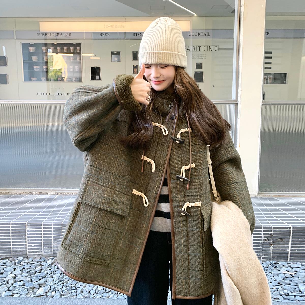 复古格纹牛角扣双面呢大衣女秋冬2024新款连帽加厚中长款羊毛大衣