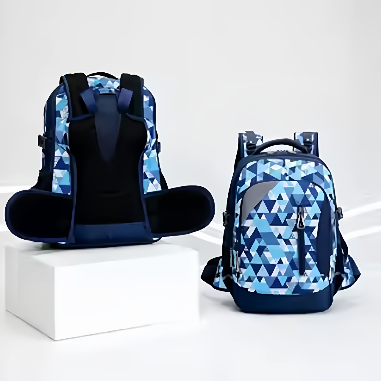 初高中学生书包大容量双肩包