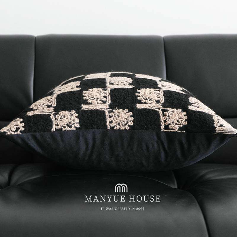 蔓越家 法式中古风绣花抱枕靠垫客厅沙发长条枕腰枕靠垫套不含芯