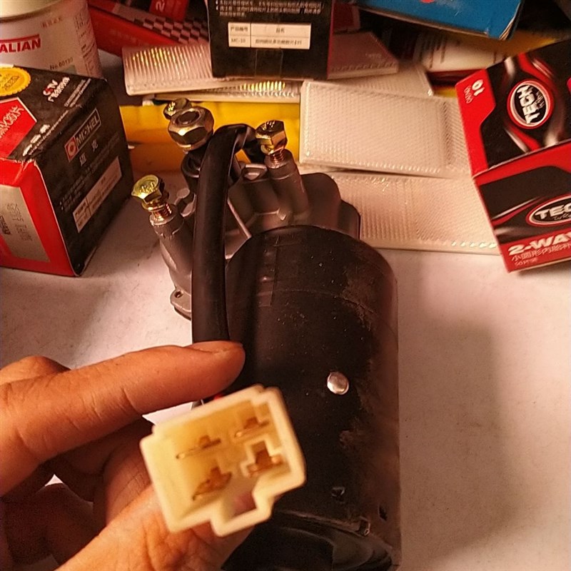 五菱宏光S雨刮电机 荣光S荣光V雨刷电机 雨刮马达 刮水器电机