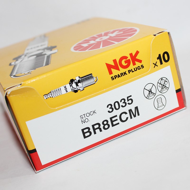 NGK两冲程火花塞BR8ECM BR9ECM BR10ECM适用胡斯瓦那开禧0