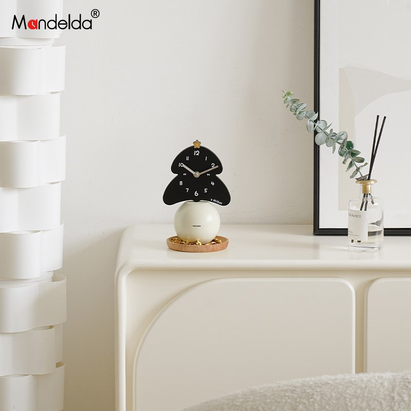 满得达简约艺术桌面时钟摆件创意客厅钟表摆台式家用座钟装饰品