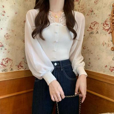 蕾丝边拼接长袖针织衫女春秋设计感修身显瘦v领白色打底衫上衣潮
