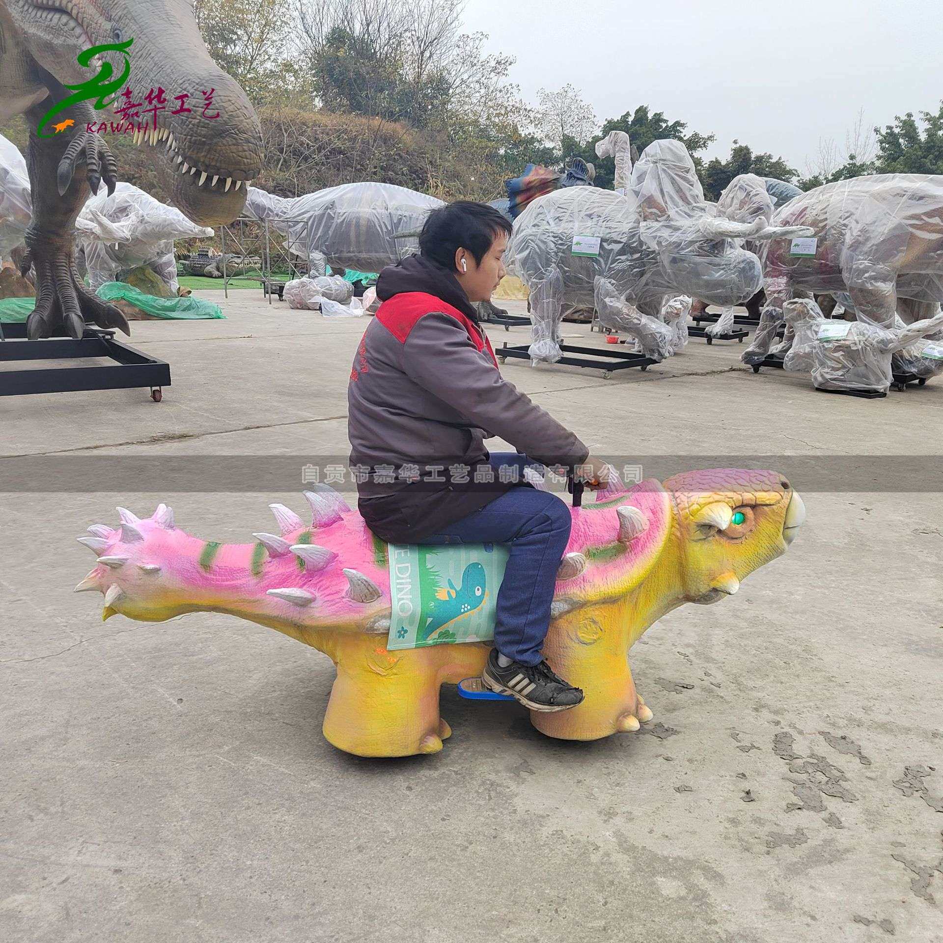 广场景区大型互动游乐设备 仿真恐龙小车儿童游乐跑跑车遥控投币