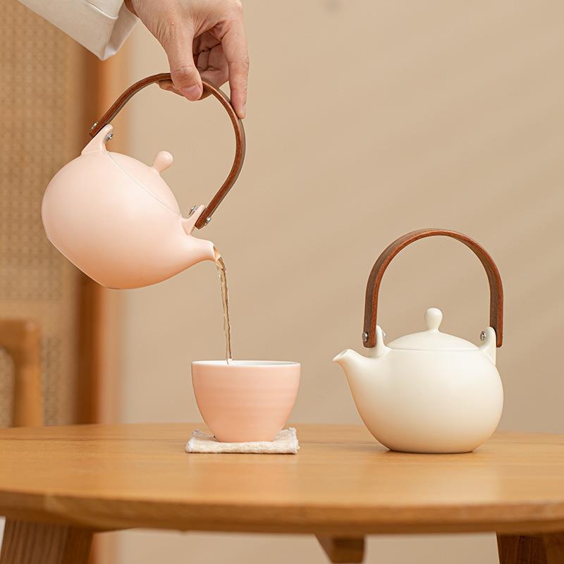2025年新款提梁壶茶具套装陶瓷家用极简茶壶奶油风下午茶具套装