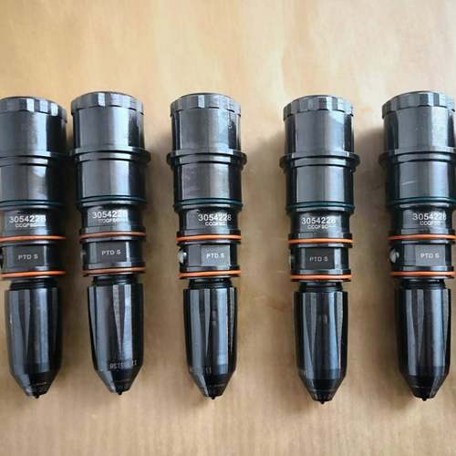 康明斯NT855柴油机配件PT喷油器总成喷油嘴4913325供应挖掘机