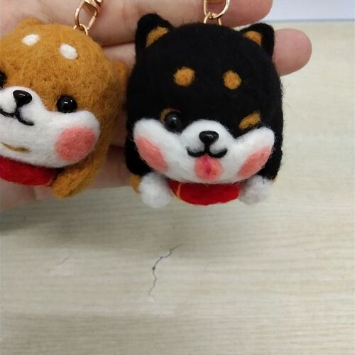 羊毛毡成品定制创意DIY手工节日生日礼物狗狗柴犬钥匙扣玩偶车挂