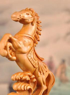 崖柏马意上有钱精座雕摆件红檀底实木马工艺品创桌面小QBX摆件工