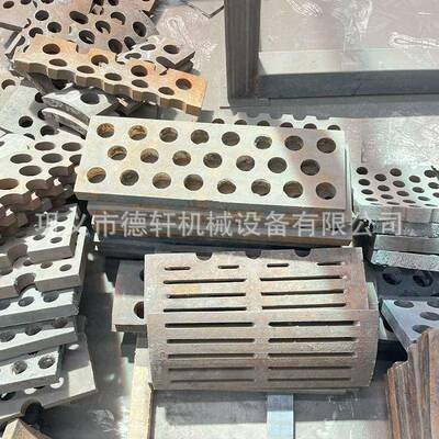 高锰钢锤板内护板配件衬板漏板XWU轴棚杠齿板牙板板破碎筛机篦锤