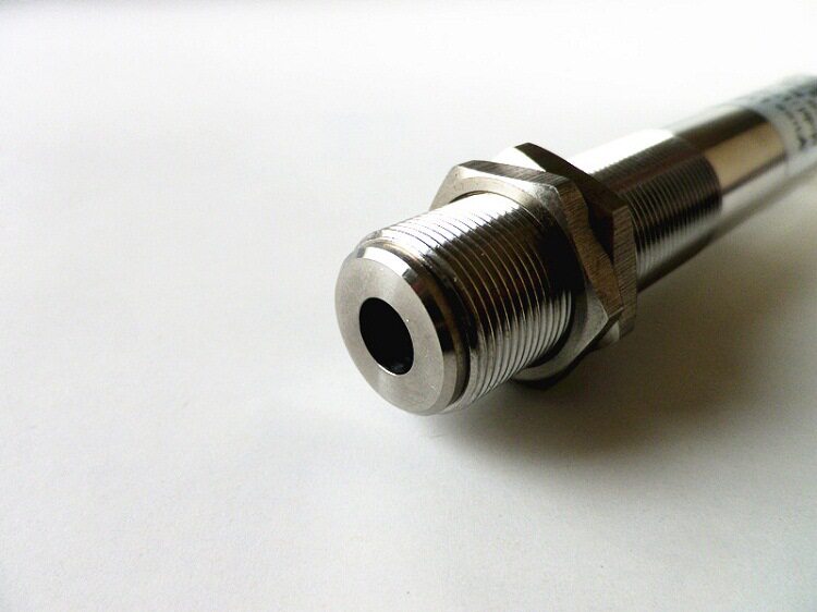 在线式红外测温仪SLS-300J工业级非接触式红外温度传感器变送器