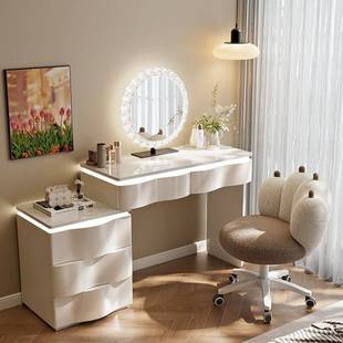 2025新款实木梳妆台现代卧室简约化妆桌斗柜一体小型收纳柜化妆镜