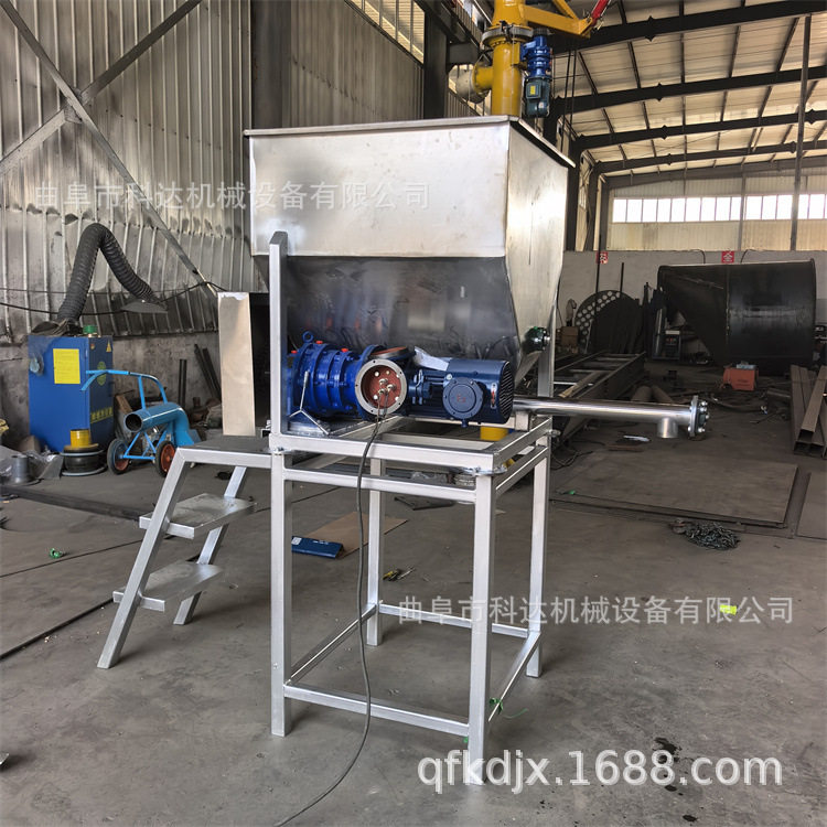 台阶上料重钙粉螺旋喂料机XWZF苏打粉变频电机定量喂粉机