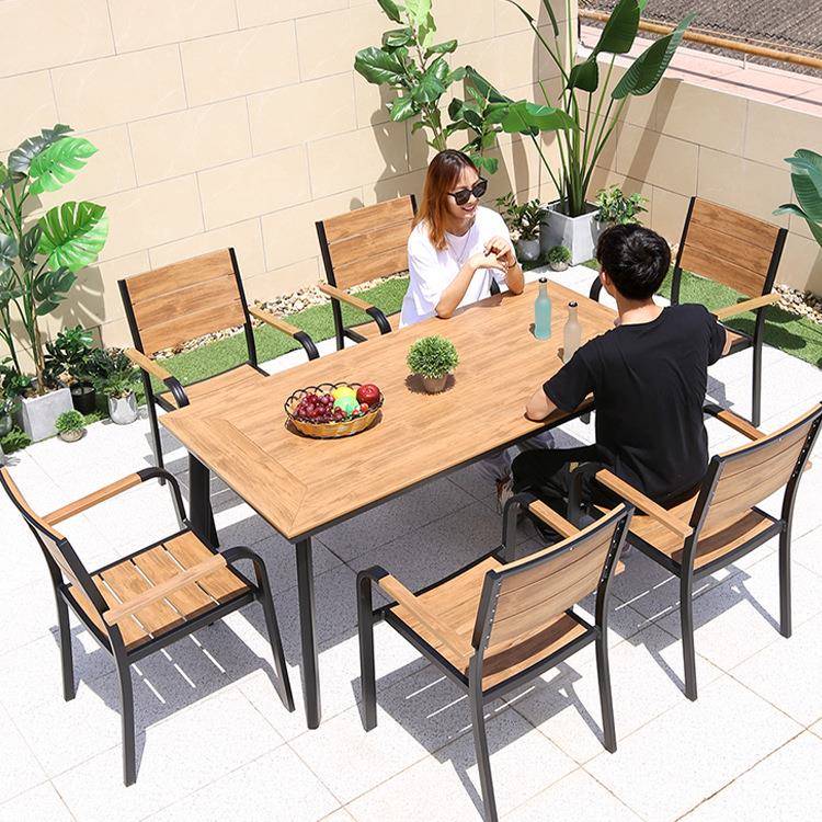 户外桌椅庭院吧厅防水木室外阳餐休闲塑木桌酒椅铸铝桌椅五台套件