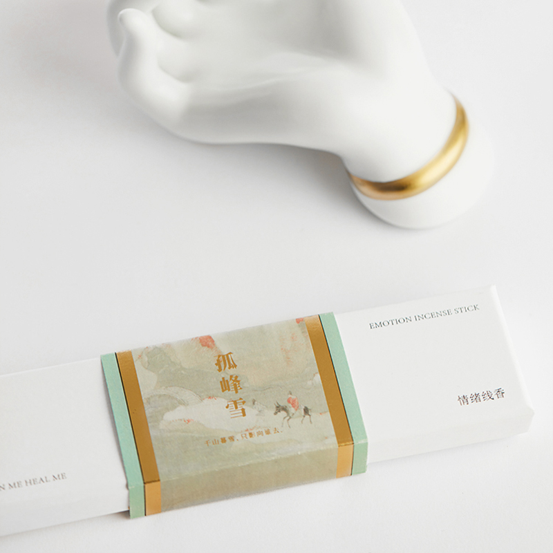 孤峰雪雪山下的房间浩瀚清甜天然线香合香锦灰东方气味美学