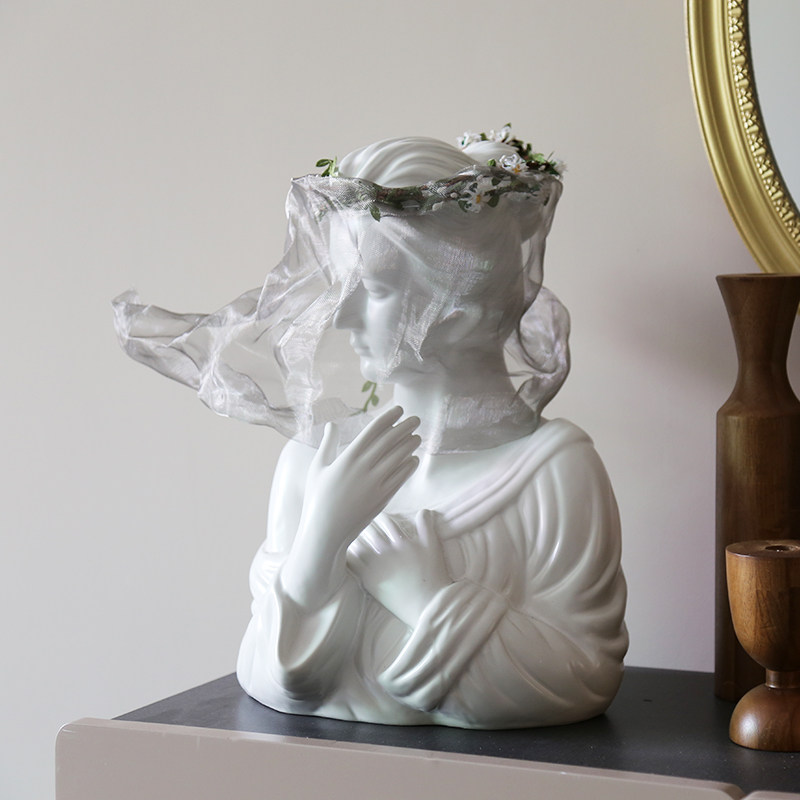 现代简约金属面纱女孩艺术雕像白色人像雕塑客厅家居别墅软装饰品