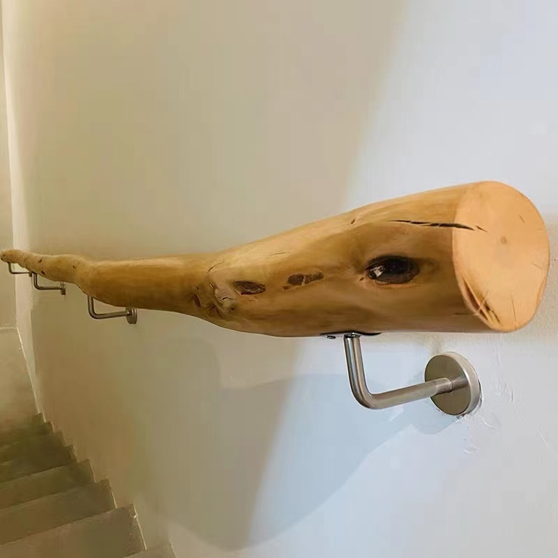 楼梯树干扶手栏杆幼儿园护栏室内原木靠墙树枝民宿酒店楼道装饰