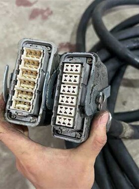 安川DX100机器人线缆安川机器人3BC线。功能包好,测试发