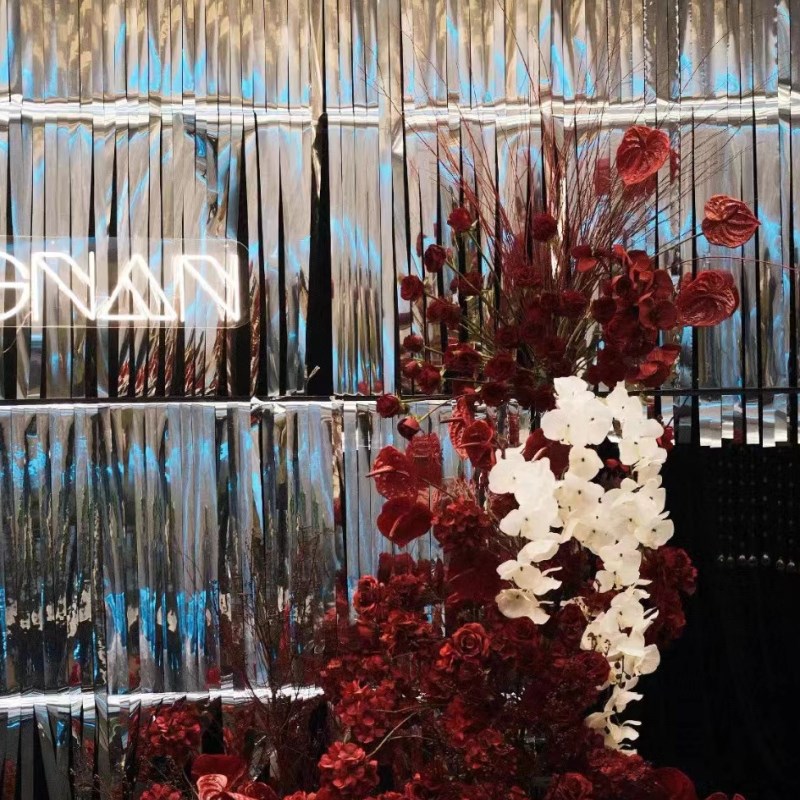 镜面银色波光粼粼婚礼流光DIY材料素材雨丝帘效果2023新道具布置