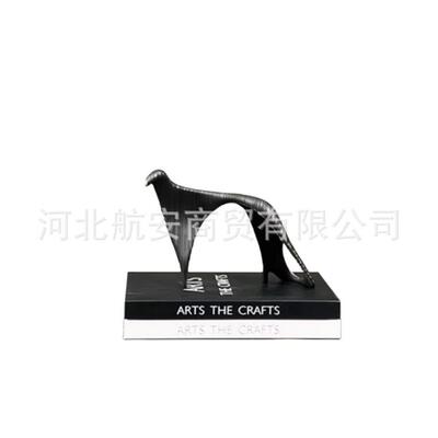 现代金属创视意抽线条狗摆样件板房售楼处桌面电柜书象WLT架儿童